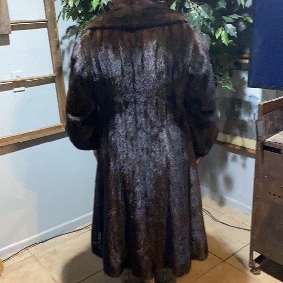 Mink Coat Size Small (chocolate brown and black ) - Picture 4 of 6